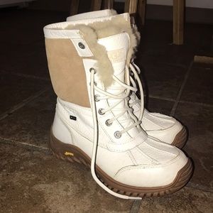 UGG Woman’s Adirondack Boots